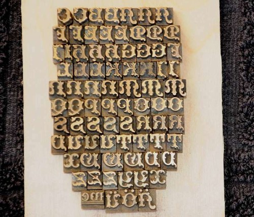 Prägeschrift mm - prägeschrift,