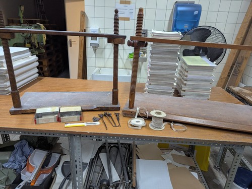 Heftladen mit viel zubehör - heftladen,
