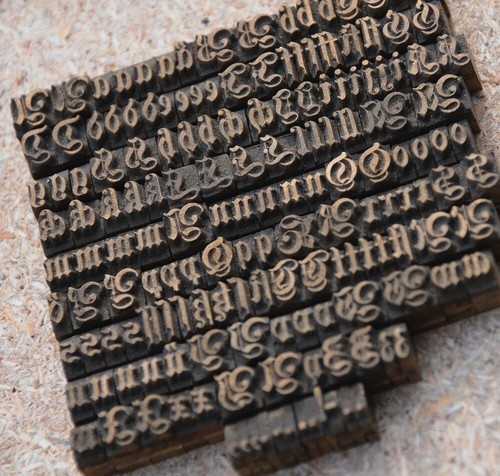 Prägeschrift mm - prägeschrift,